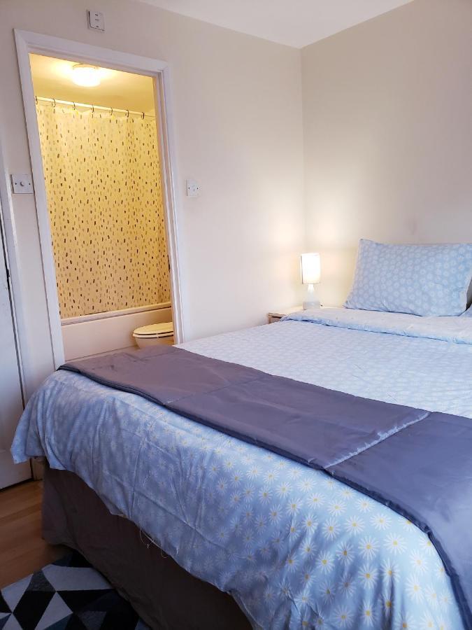 Ensuite Room Near Canal Southall Exteriér fotografie